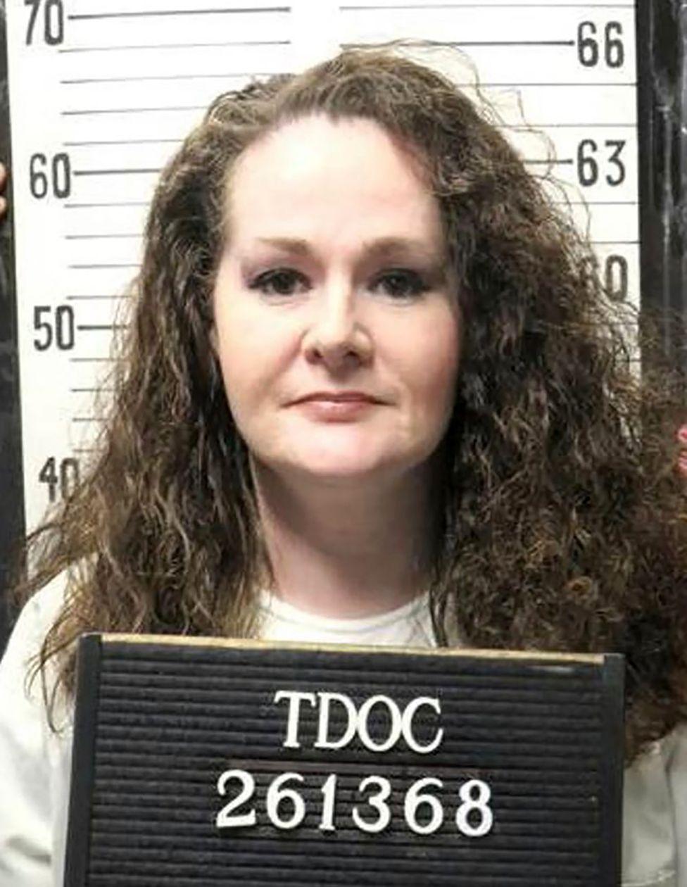 Tennessee’s Death Row Woman Faces Execution as Her Lawyers Argue She Is a Victim, Not a Monster