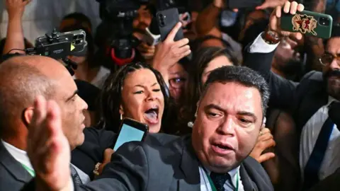 Brazilian Congress Erupts in Chaos Amid Bolsonaro Sentence Reduction Debate