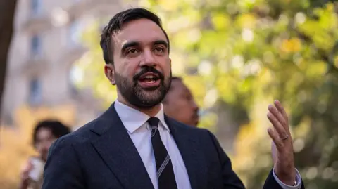 Trump Signals Reluctance to Fund NYC if Mamdani is Elected Mayor