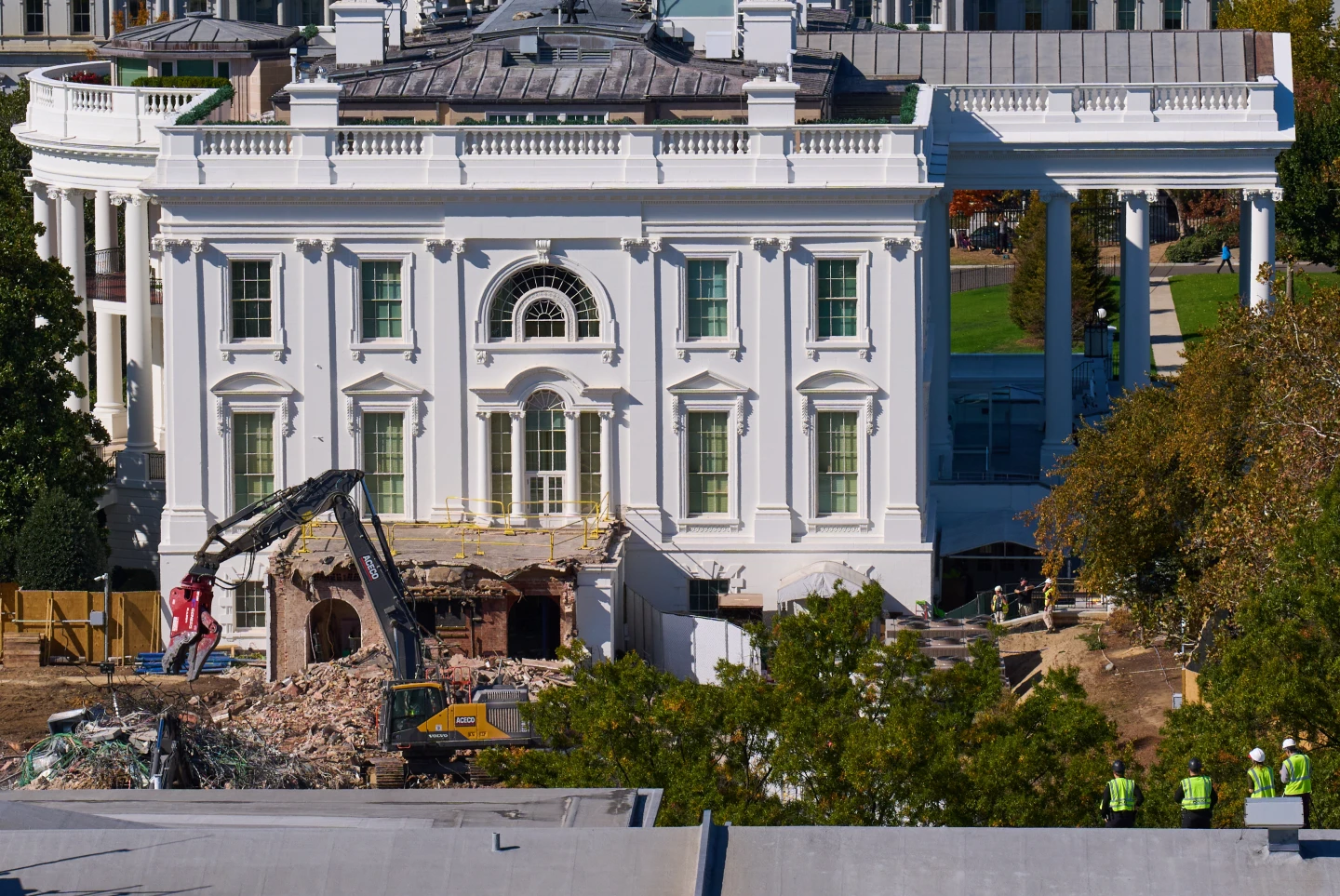 Destruction at the Heart of the White House: East Wing Razed for New Ballroom