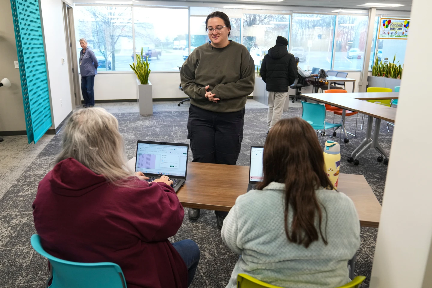 TSA Agents Face Financial Hardship Amid Government Shutdown