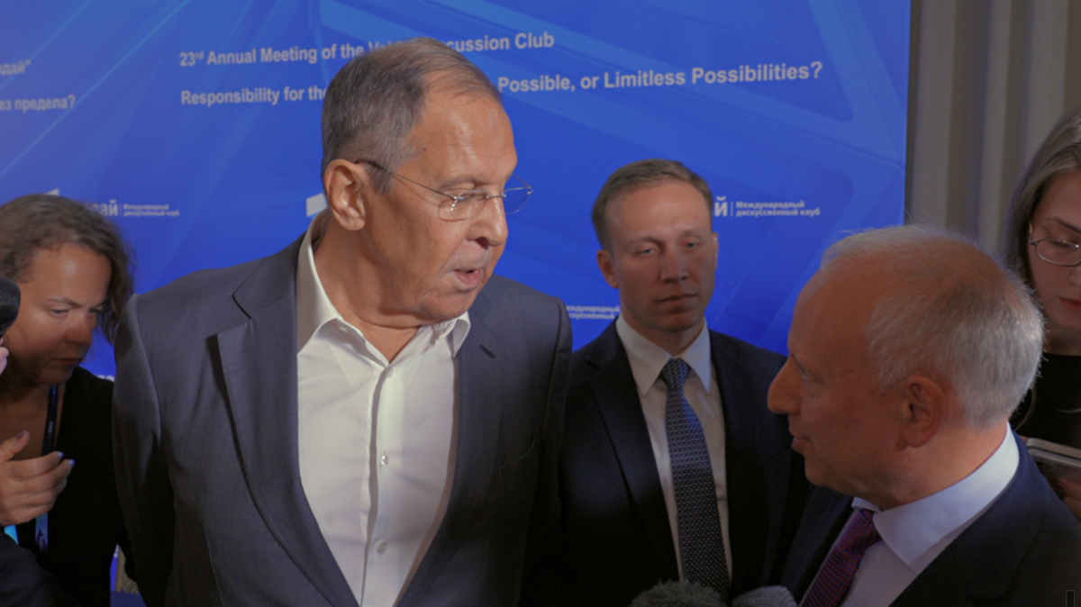Putin Solidifies Control, Escalates Ukraine Invasion Despite Global Condemnation