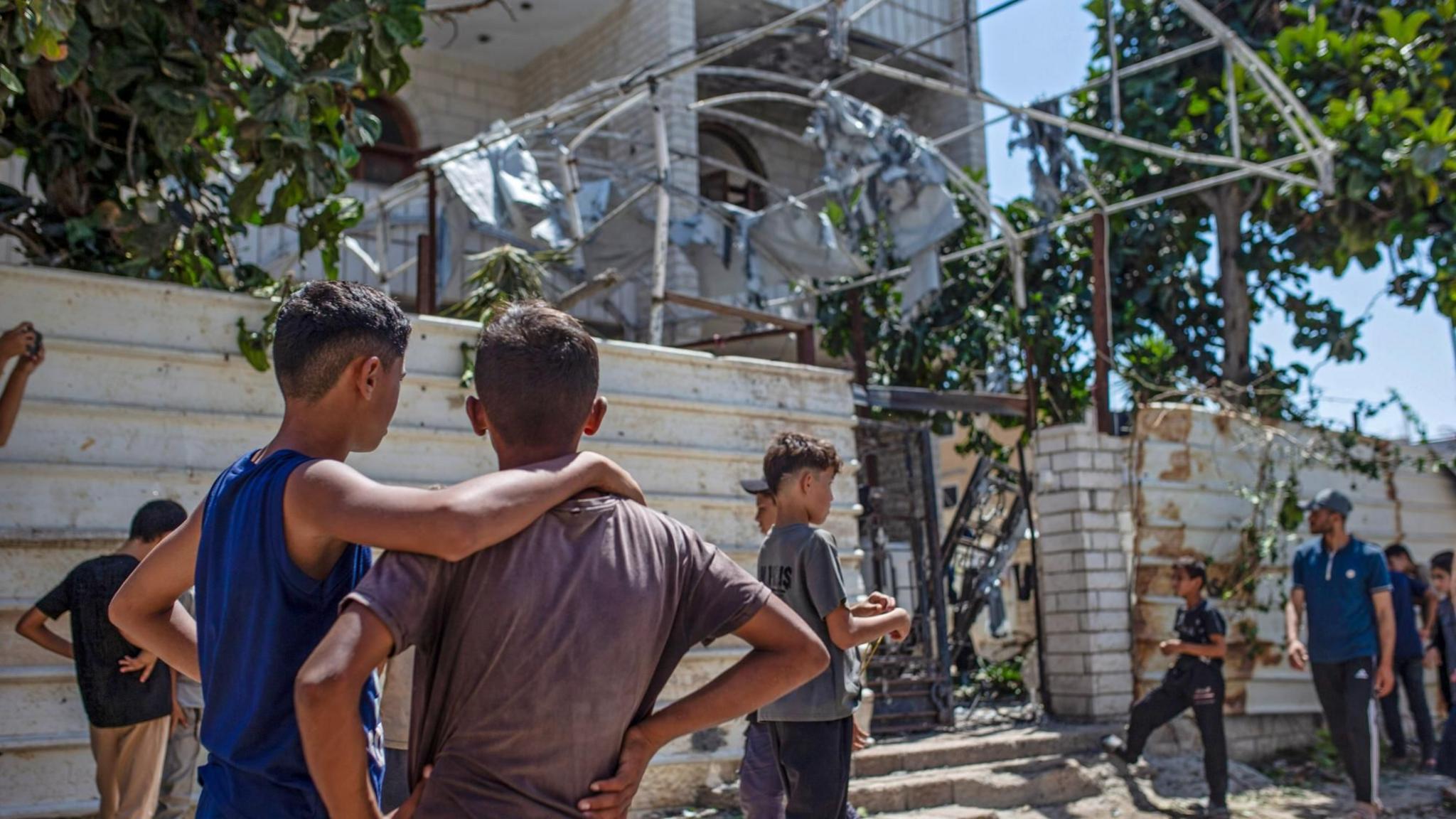 Israel Claims Capture of Senior Hamas Officer Amid Gaza Strikes Killing Three