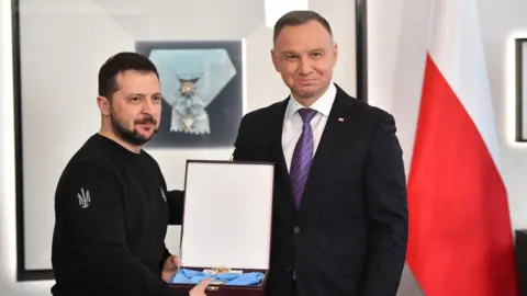 Zelensky Returns Poland’s White Eagle Award After Strip