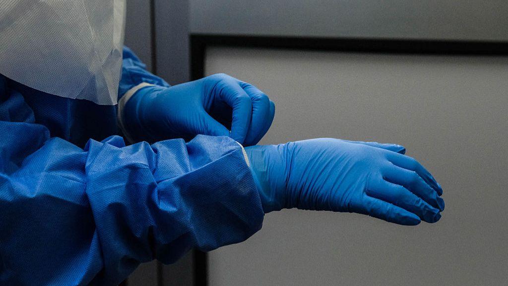 France records first European Ebola case – doctor returns from Congo