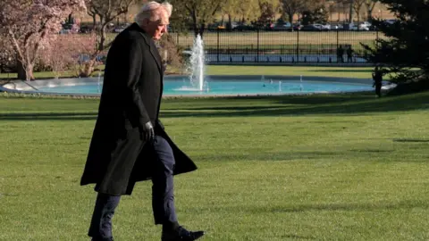 Trump's Diplomatic Dance with Iran: Ultimatums, Golf, and Graceland