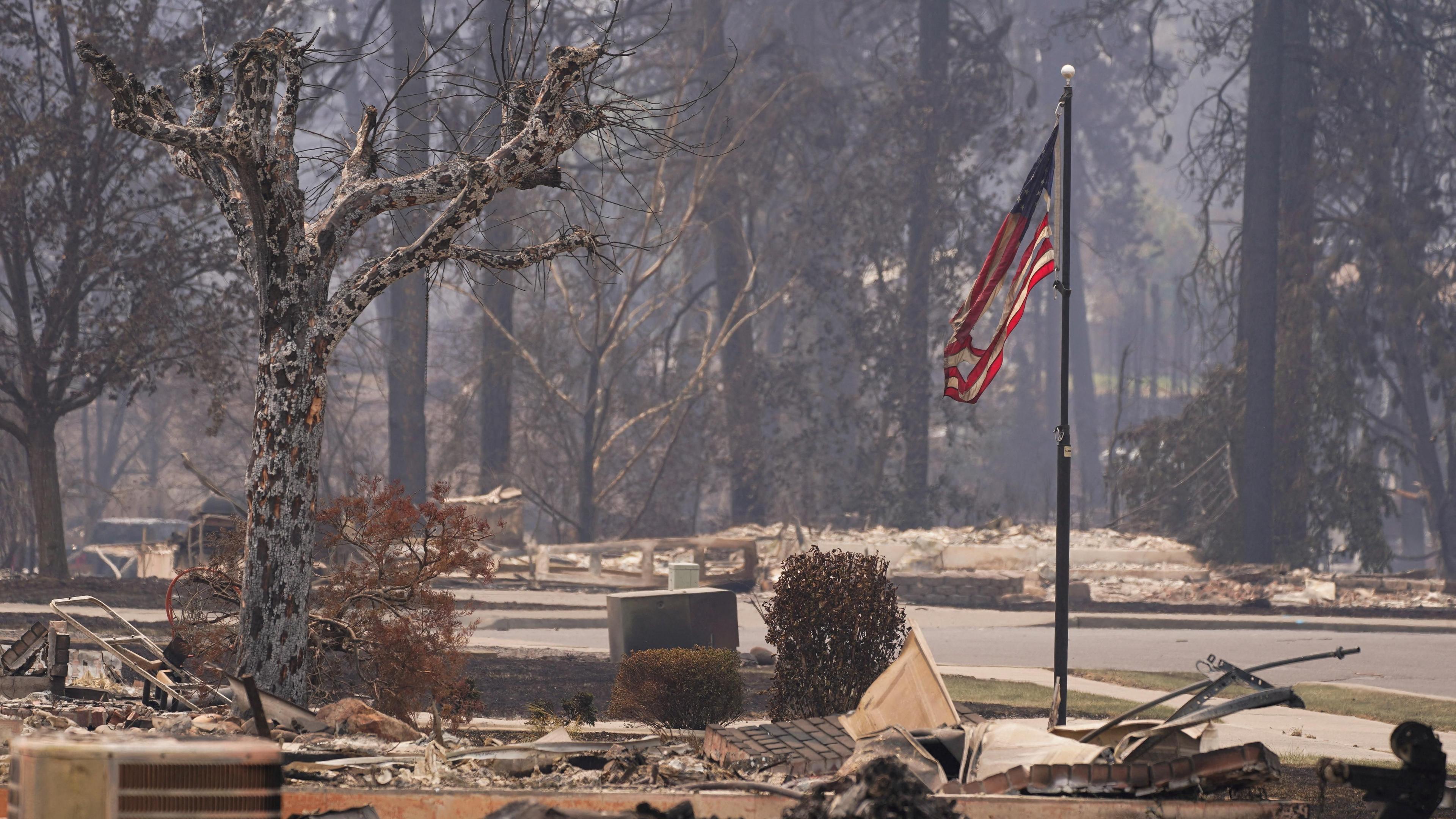 Arson Arrest Amid Largest Washington State Wildfire, 60,000 Evacuated