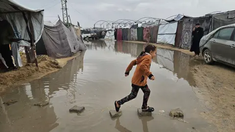 Flooding in Gaza Compounds Humanitarian Crisis Amid Stalled Peace Process