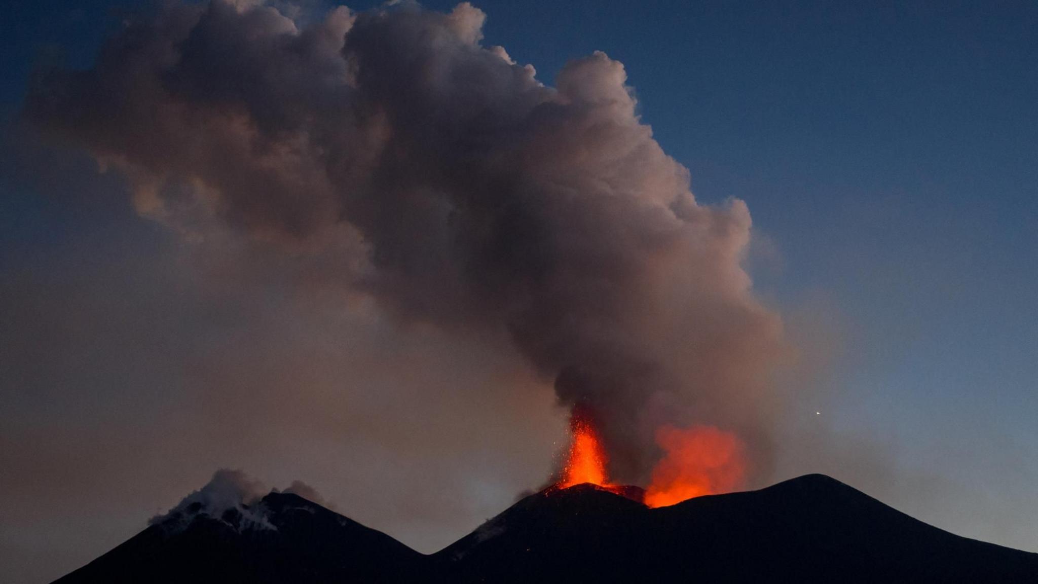 Lightning Fatality Highlights Dangers of Hiking on Sicily’s Volcanic Mount Etna