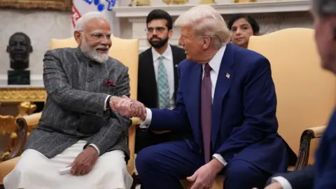 Significant Decline in India's Exports to the US Amid Trump's Tariffs