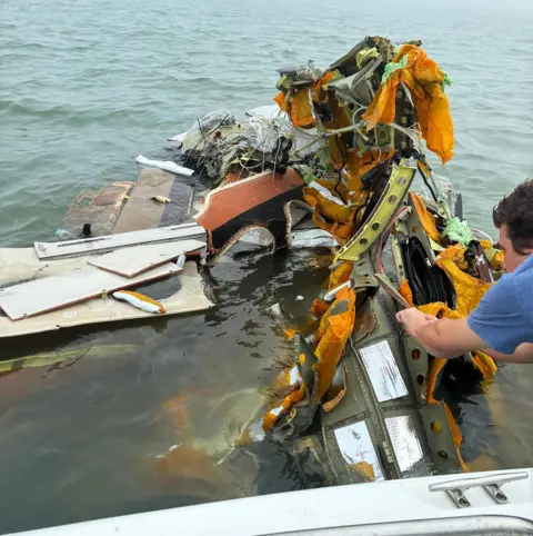 Tragedy Strikes: Mexican Navy Plane Crash Claims Five Lives in Texas