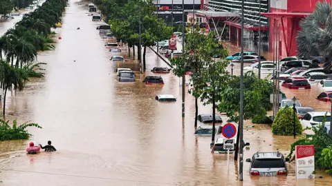 Severe Flooding in Vietnam Claims 41 Lives Amid Ongoing Rains
