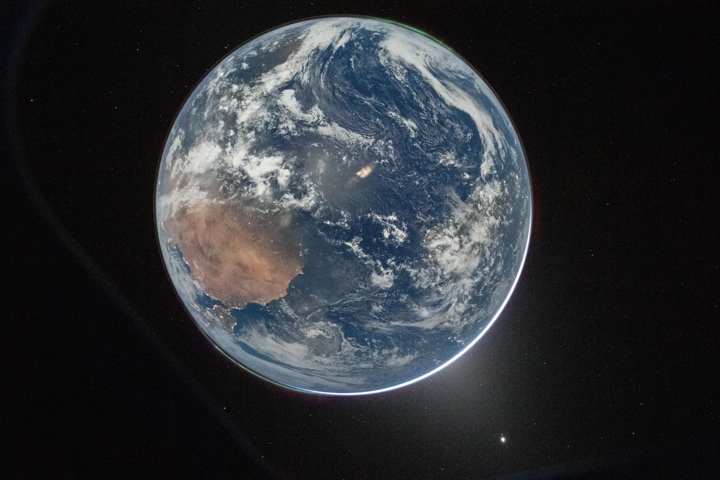 Artemis II Astronauts Capture Stunning Images of Earth on Lunar Journey