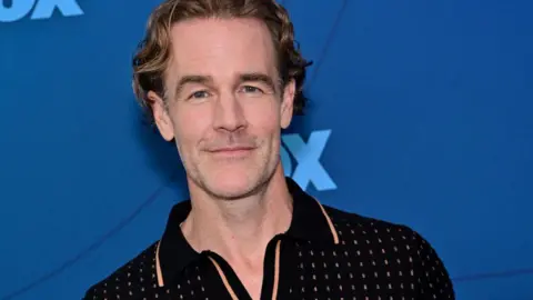 The Hidden Struggles of James Van Der Beek: A Legacy of Fame and Financial Hardship