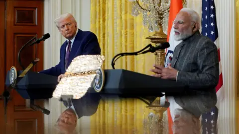 Trump Claims Modi Agrees to Halt Russian Oil Purchases