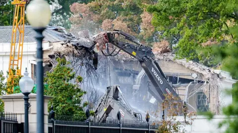 White House East Wing Demolition Set to Begin Amid Controversy
