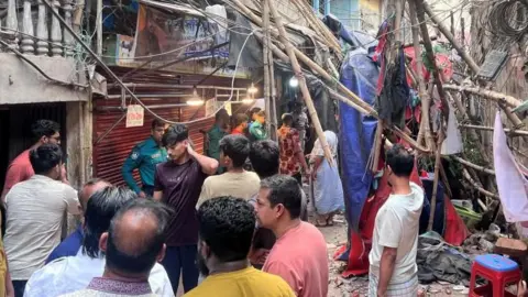 Tragic Earthquake in Bangladesh Claims Five Lives and Injures Hundreds