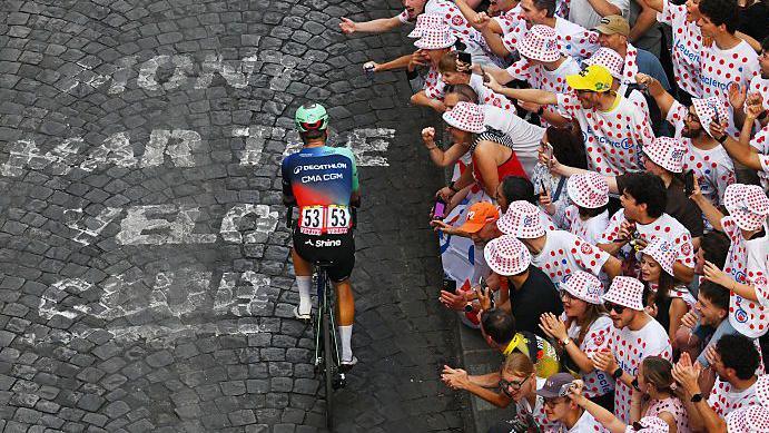Pogacar Reigns, Fans Crowd Paris: Anti‑Doping Tests Stir The Tour de France Debate