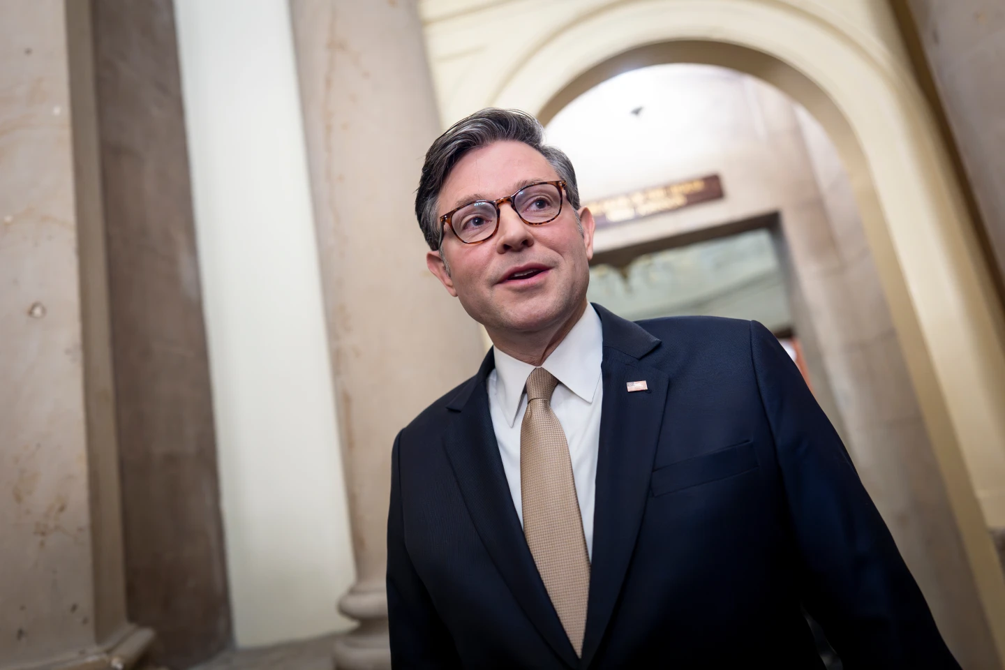 Political Stalemate Persists as Government Shutdown Prolongs