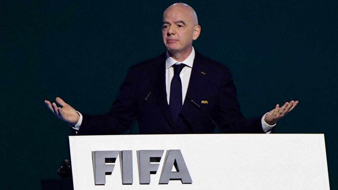 Infantino in Crisis: Football Power Struggle Sparks Threat of Non‑Cooperation