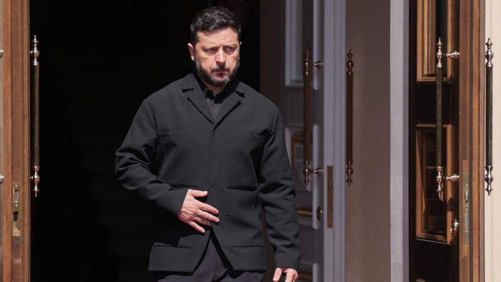 UK Prime Minister Reaffirms Commitment to Ukraine as President Zelensky Arrives