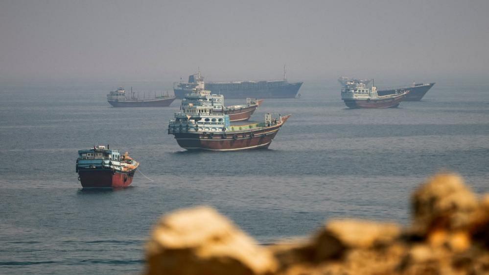 US Re‑launches Strikes on Iran Amid Gulf Tension