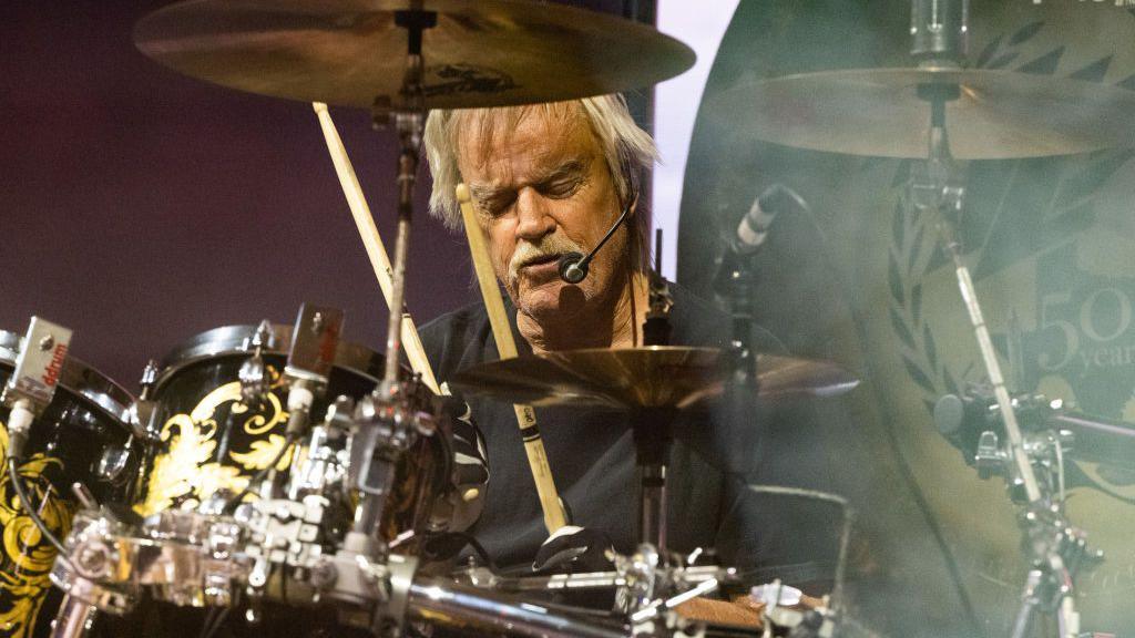 Frank Beard, ZZ‑Top Drummer, Dies at 77