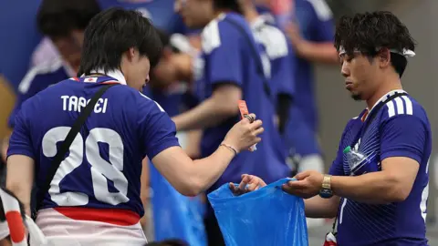 Do It at Home Too? Women Urge Japanese Fans to Share Household Chores
