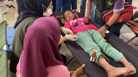 Mass Food Poisoning Hits Indonesian Schools Amid Free Lunch Program