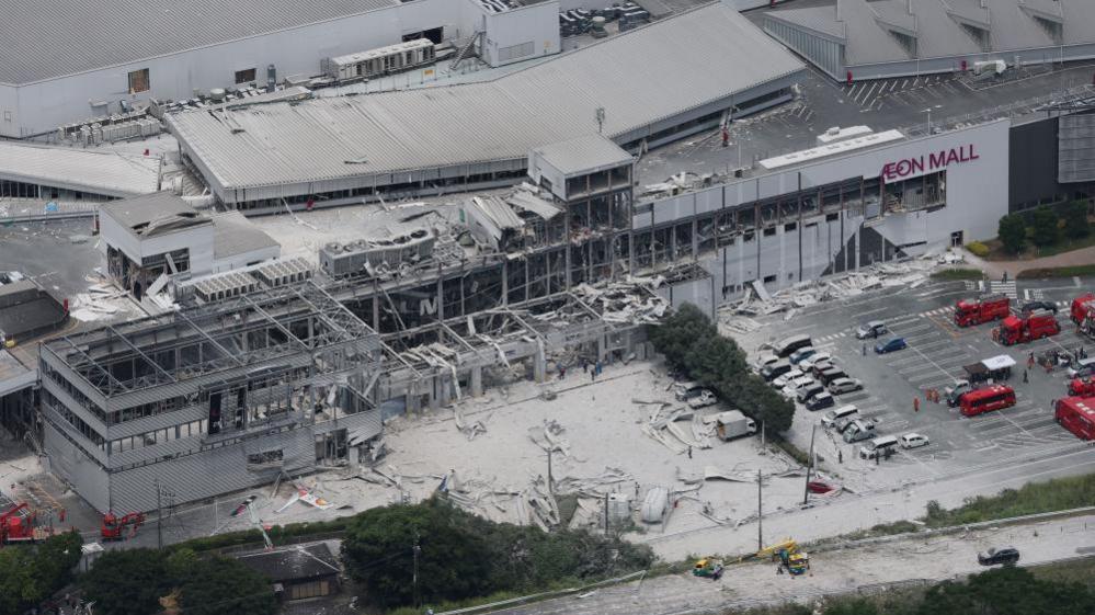 Kyushu Quake Sends Japan into a Race Against Time: 100+ Aftershocks, 13 Dead, Thousands Trapped