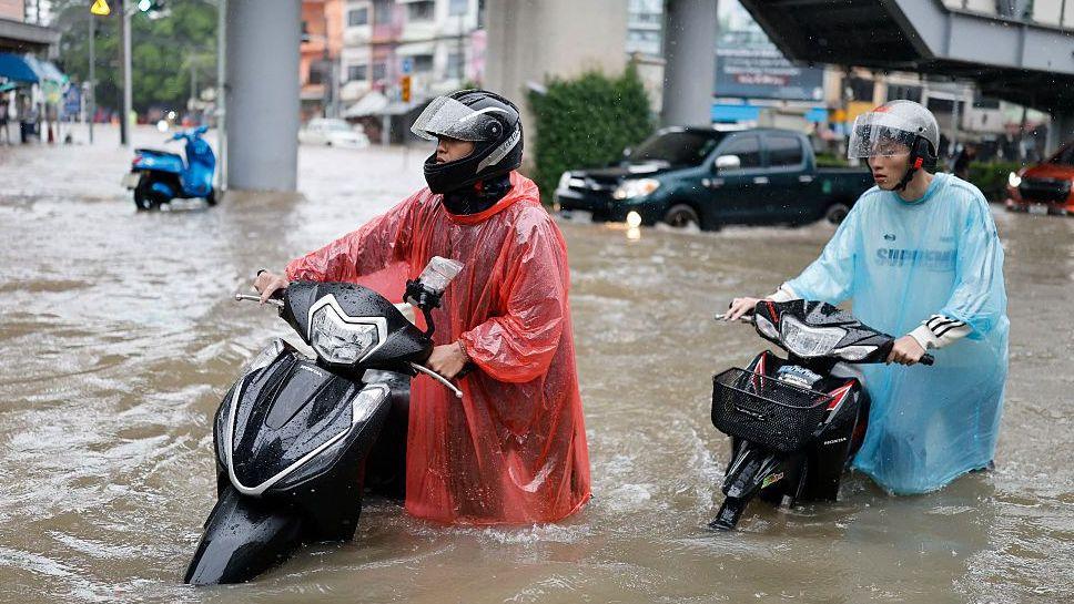 Bangkok Flood Crisis: How Heavy Rain is Overwhelming City Drainage