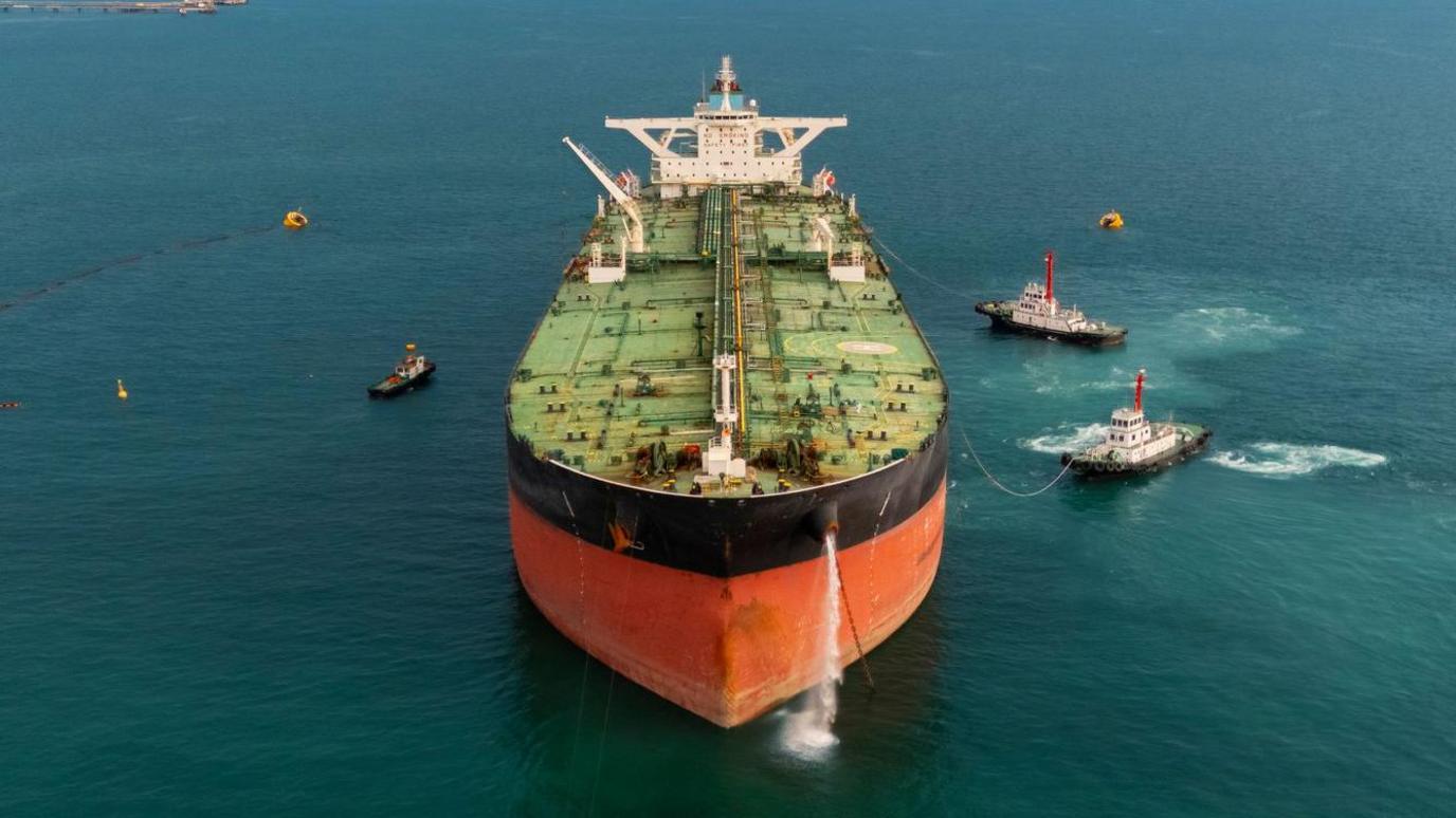 Middle East Oil Shipping Faces Highest Threat Since Iran War