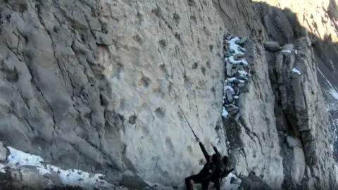 Remarkable Discovery: Thousands of Dinosaur Footprints Unearthed in Northern Italy