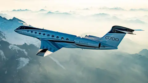 The Rise of Luxury Air Travel: Asias Super Rich Elevate Private Jet Demand