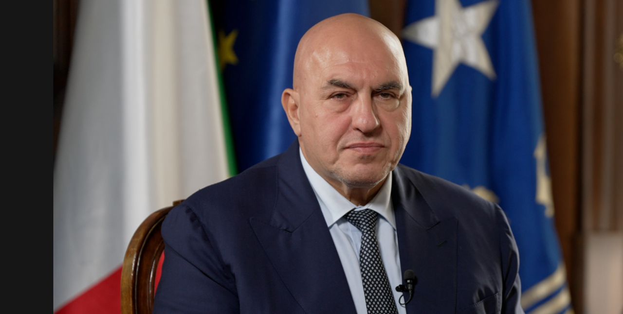 Italian Defence Minister Accuses Trump’s Restrictions on Ukraine of ‘Evil’