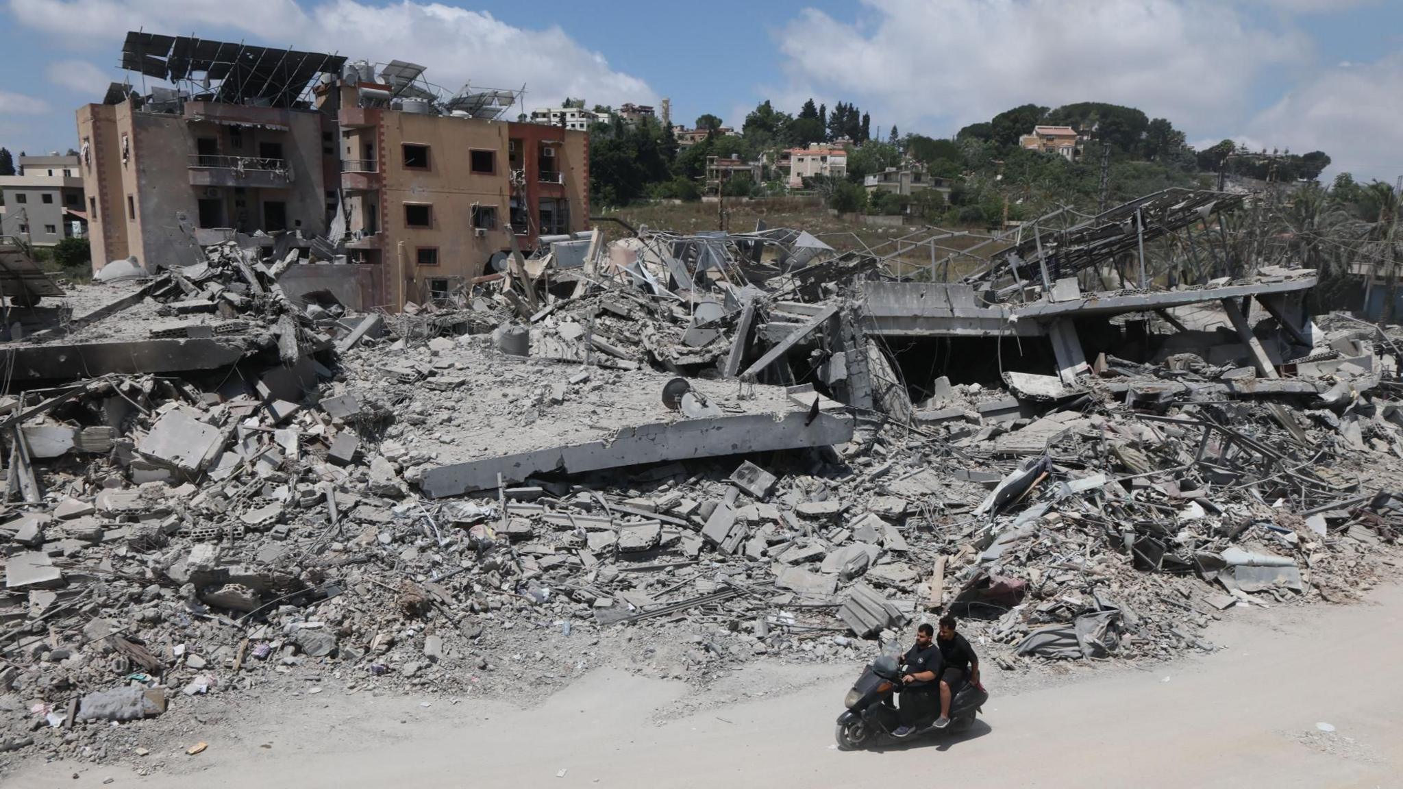 Lull Turns to Tragedy: Israeli Troops Kill Two in Southern Lebanon