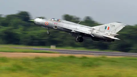 Farewell to the MiG-21: India's Iconic Fighter Jet Bows Out