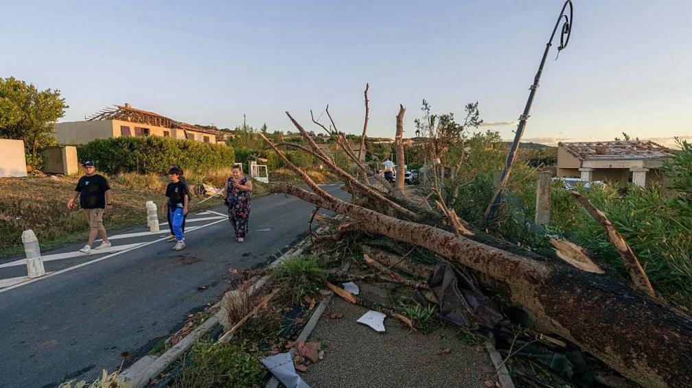 Tornado Strikes Southwest France – 39 Injured, 300 Homes Damaged