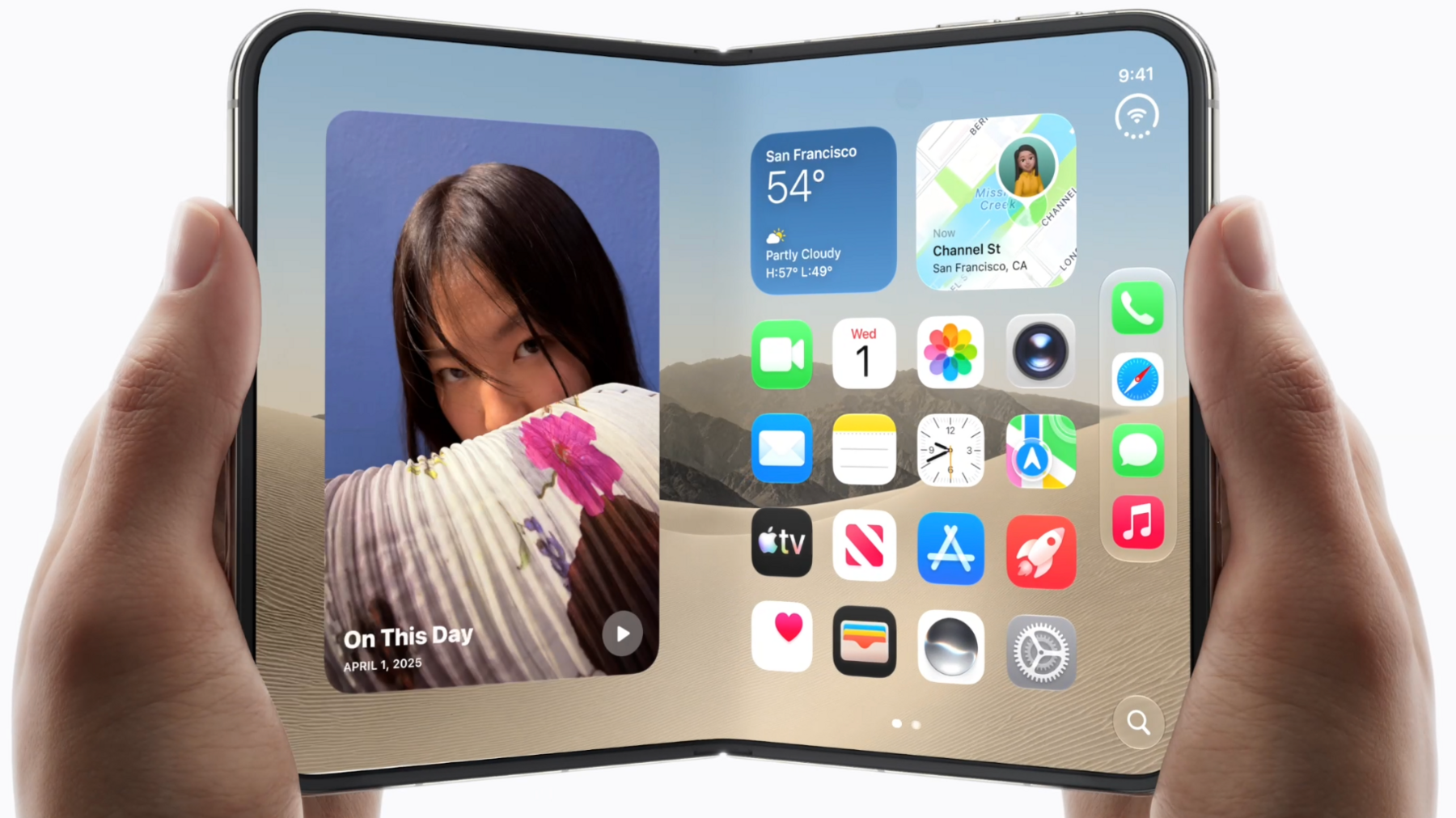 Apple’s New CEO Bets on $2,000 Foldable iPhone Duo