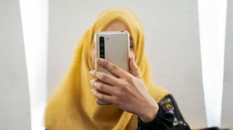 Silenced Dreams: Afghan Women Face Despair as Taliban Cuts Off Internet Access