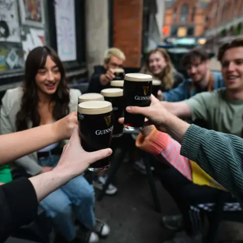 Alcohol Warning Labels: A New Era for Drinking Culture in Ireland