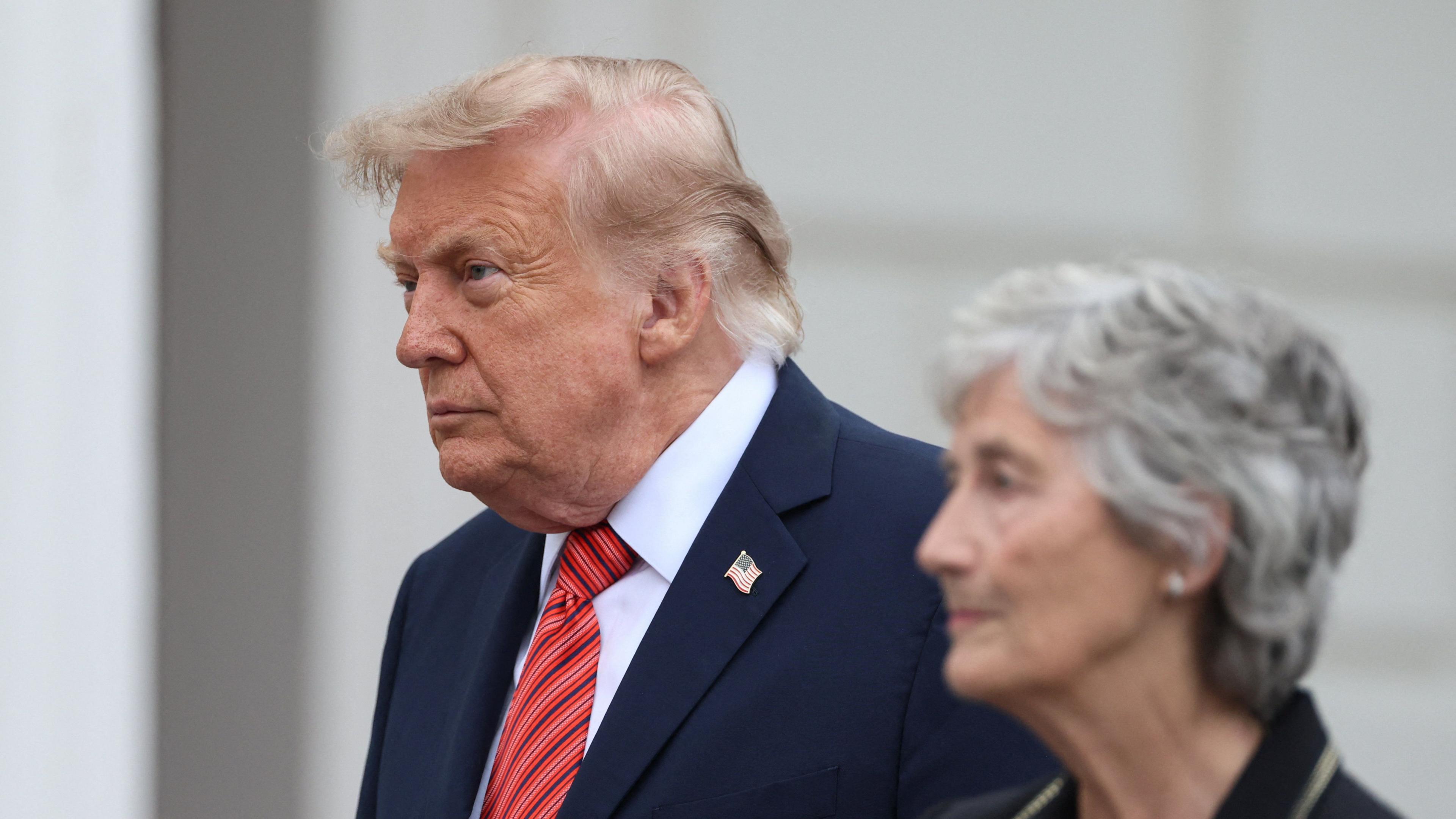 Trump's Irish Trip Sparks Debate on Unified Ireland and US Midterms