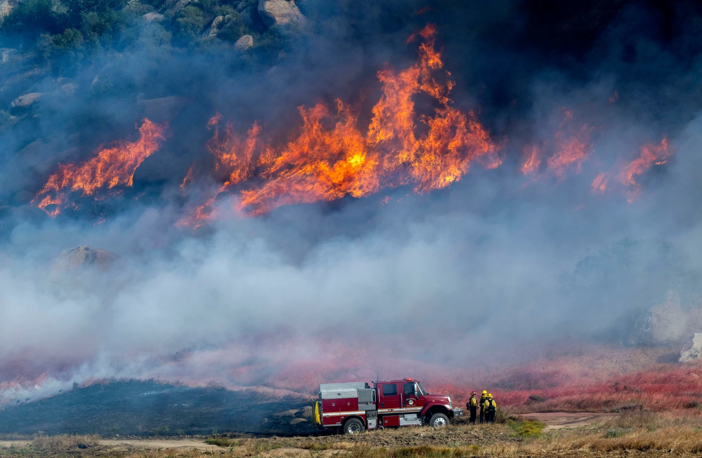 Fast-Growing Springs Fire Forces Evacuations in Southern California